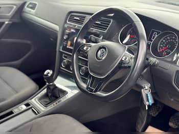 Used Volkswagen Golf 2019 for sale - 79671113: Photo