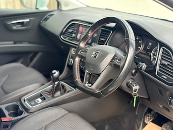 Used SEAT Leon 2018 for sale - 78315010: Photo