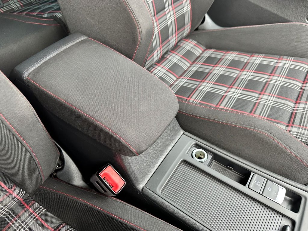 Used Volkswagen Golf 2018 for sale - 77734160: Photo 39