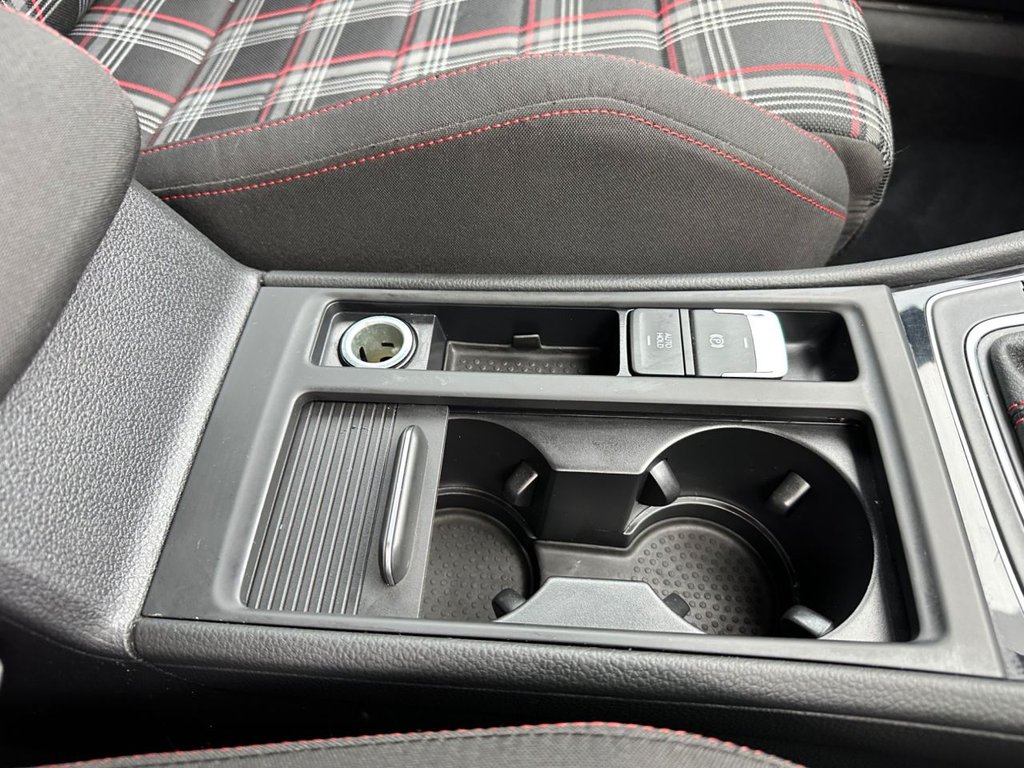 Used Volkswagen Golf 2018 for sale - 77734160: Photo 41