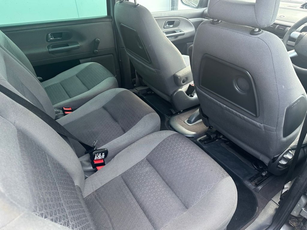 Used Ford Galaxy 2004 for sale - 77171617: Photo 18