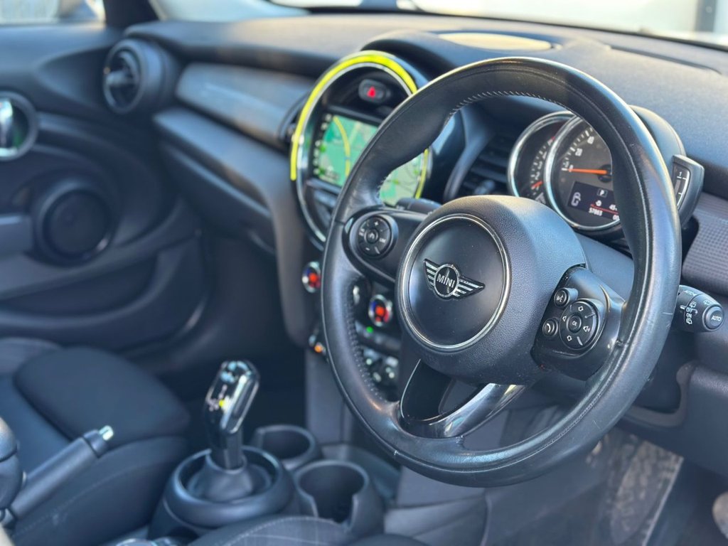 Used MINI Hatch 2018 for sale - 77211929: Photo 2