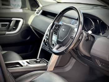 Used Land Rover Discovery Sport 2018 for sale - 79884185: Photo