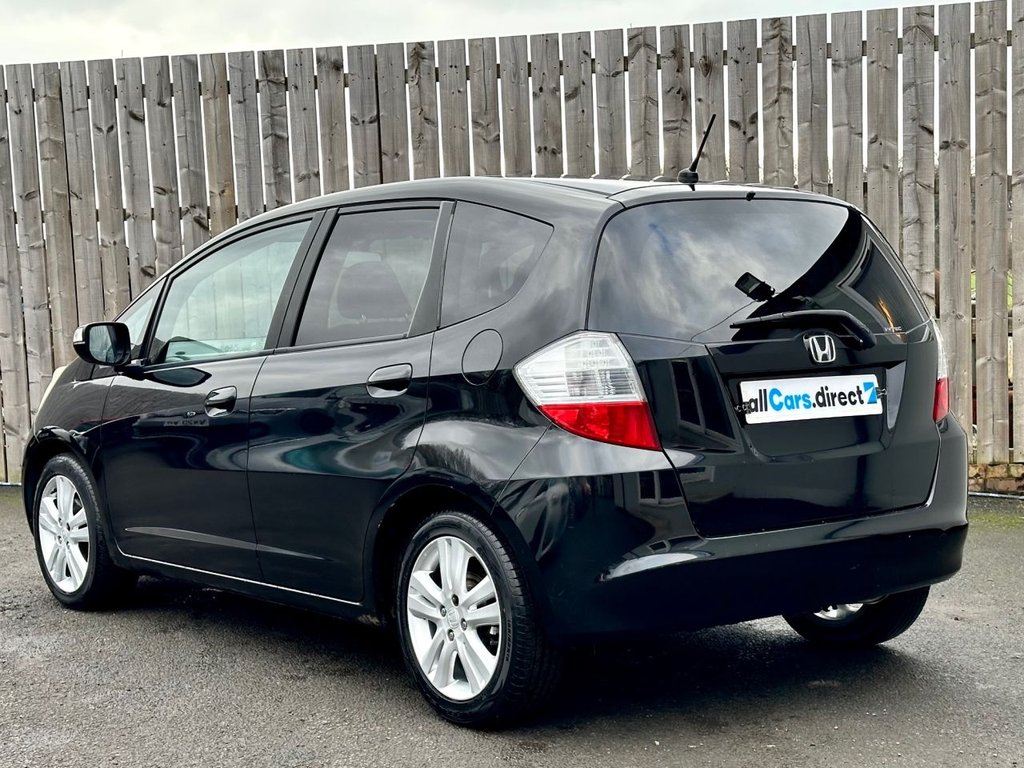 Used Honda Jazz 2011 for sale - 77369150: Photo 15