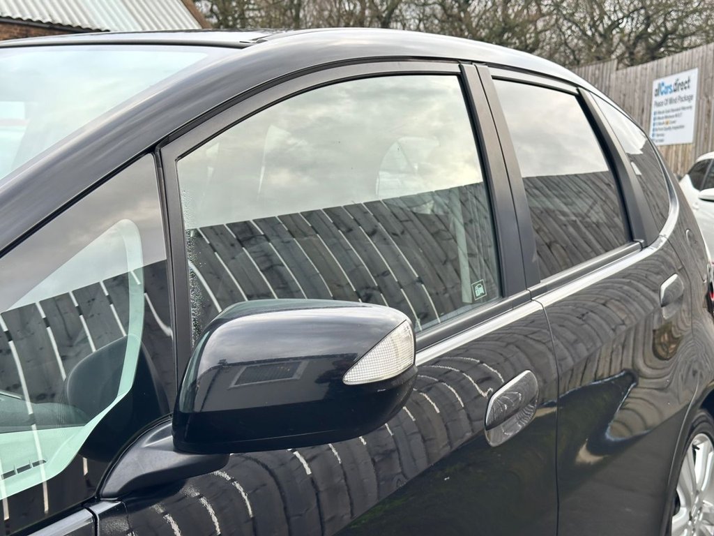 Used Honda Jazz 2011 for sale - 77369150: Photo 16