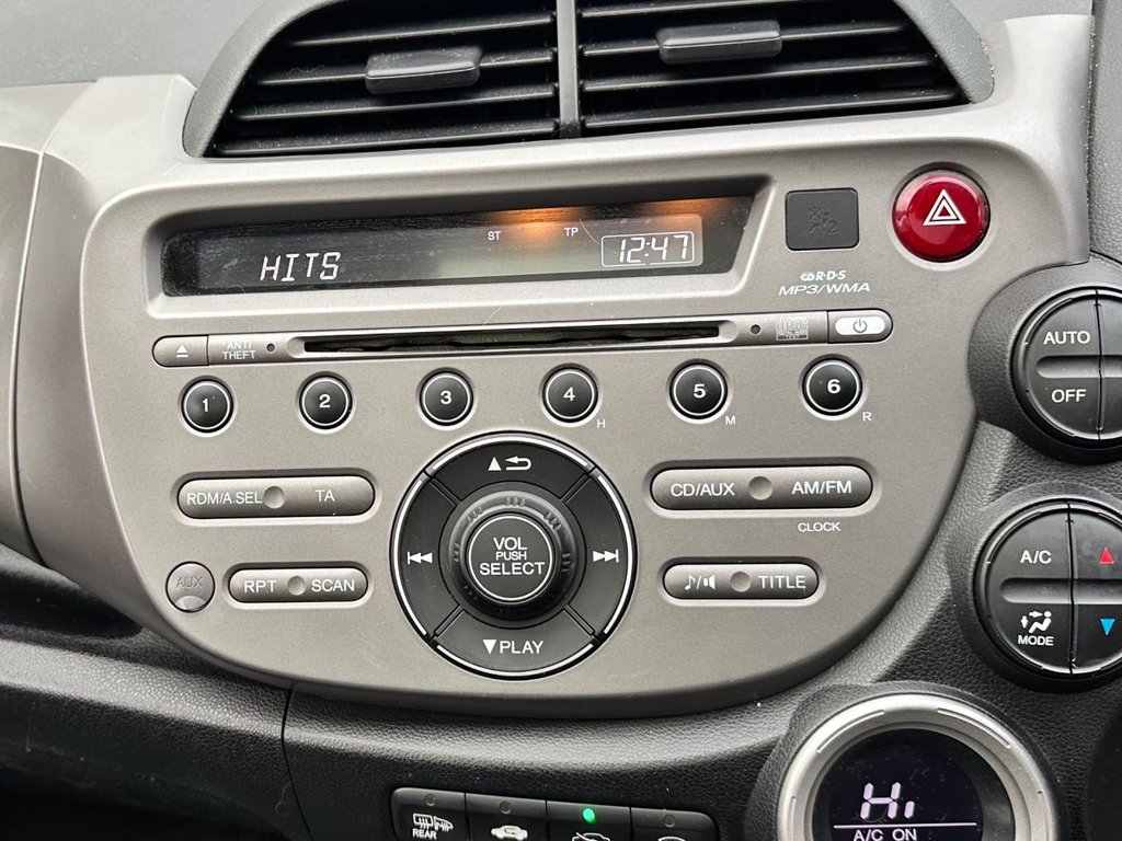 Used Honda Jazz 2011 for sale - 77369150: Photo 19