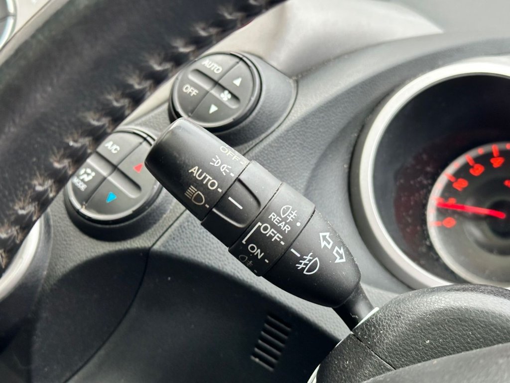 Used Honda Jazz 2011 for sale - 77369150: Photo 20