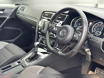 Used Volkswagen Golf 2015 for sale - 77952484: Photo