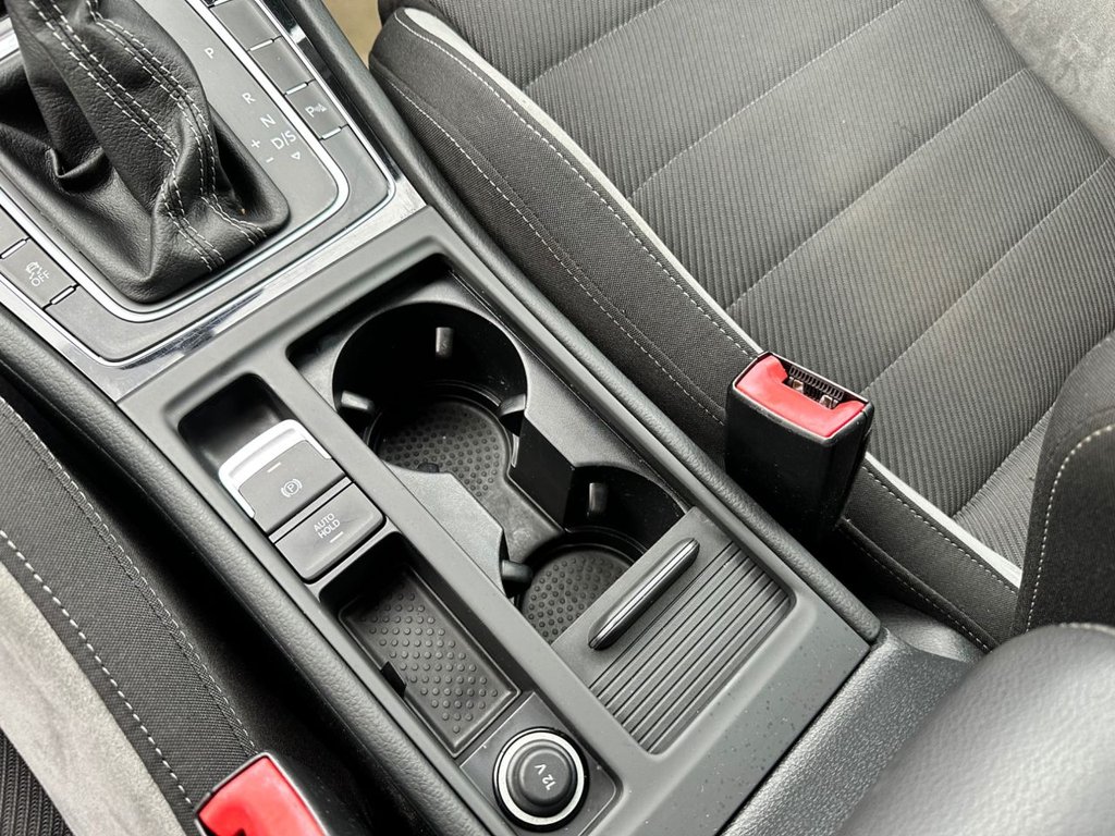 Used Volkswagen Golf 2015 for sale - 77952484: Photo 34