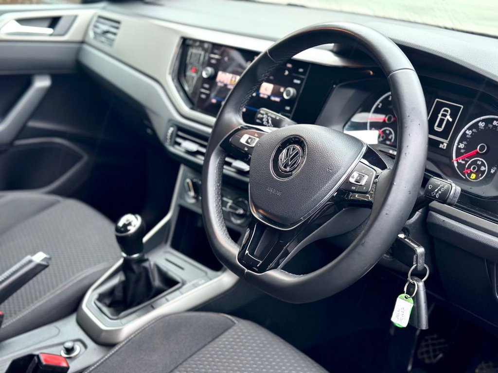 Used Volkswagen Polo 2018 for sale - 77747931: Photo 2