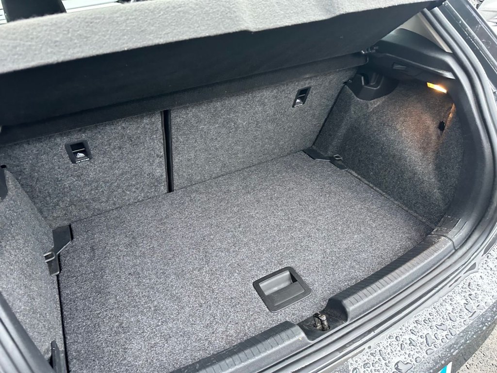 Used Volkswagen Polo 2018 for sale - 77747931: Photo 37