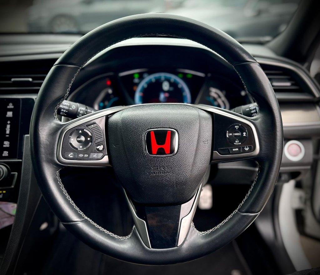 Used Honda Civic 2017 for sale - 78095870: Photo 31