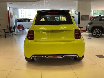 Used Abarth 500C 2025 for sale - 76381193: Photo