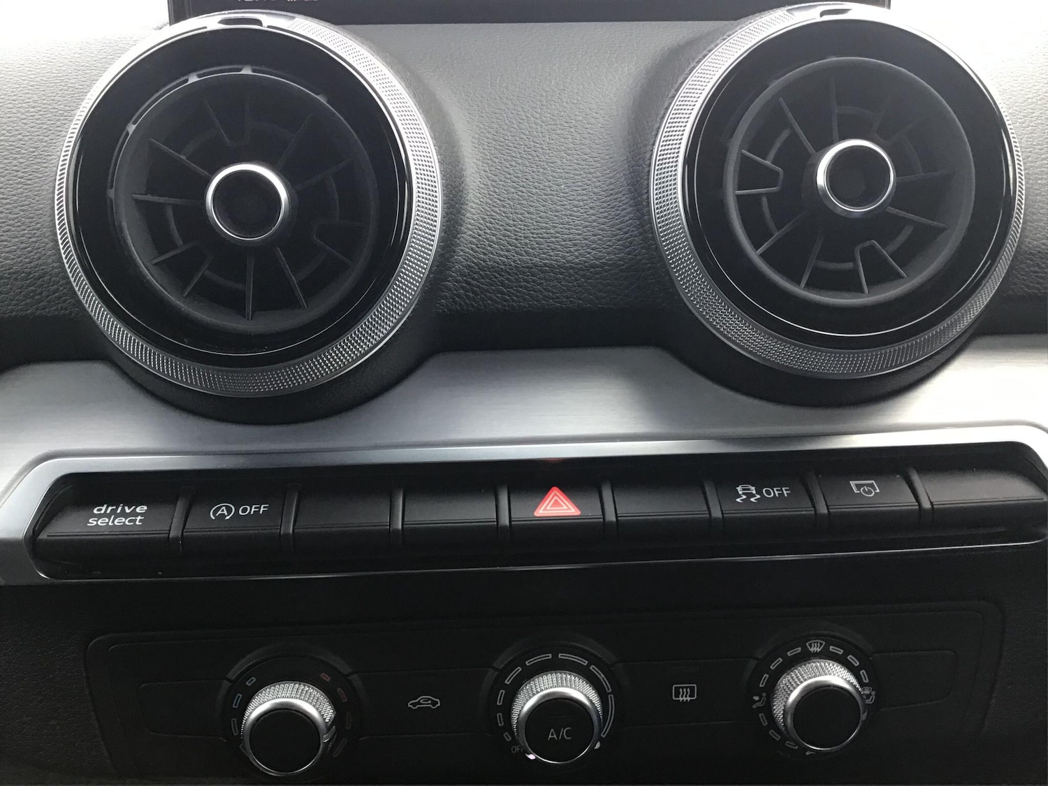 Used Audi Q2 2022 for sale - 76607947: Photo 22