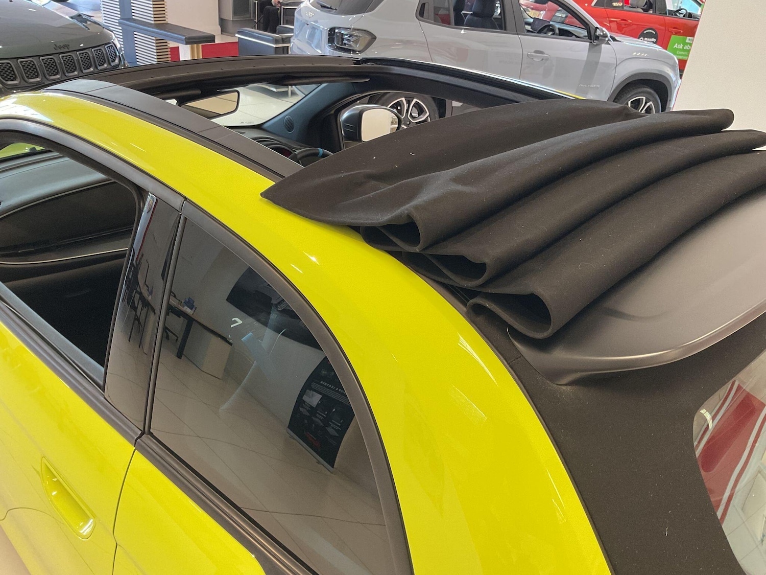 Used Abarth 500C for sale - 77242589: Photo 14