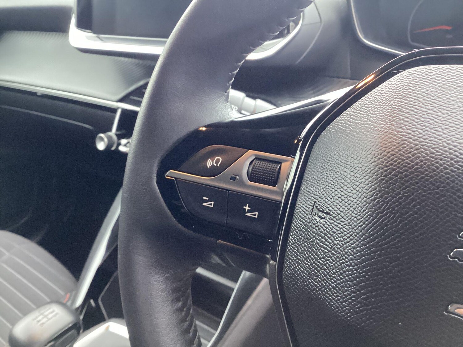 Used Peugeot 208 for sale - 77351451: Photo 20