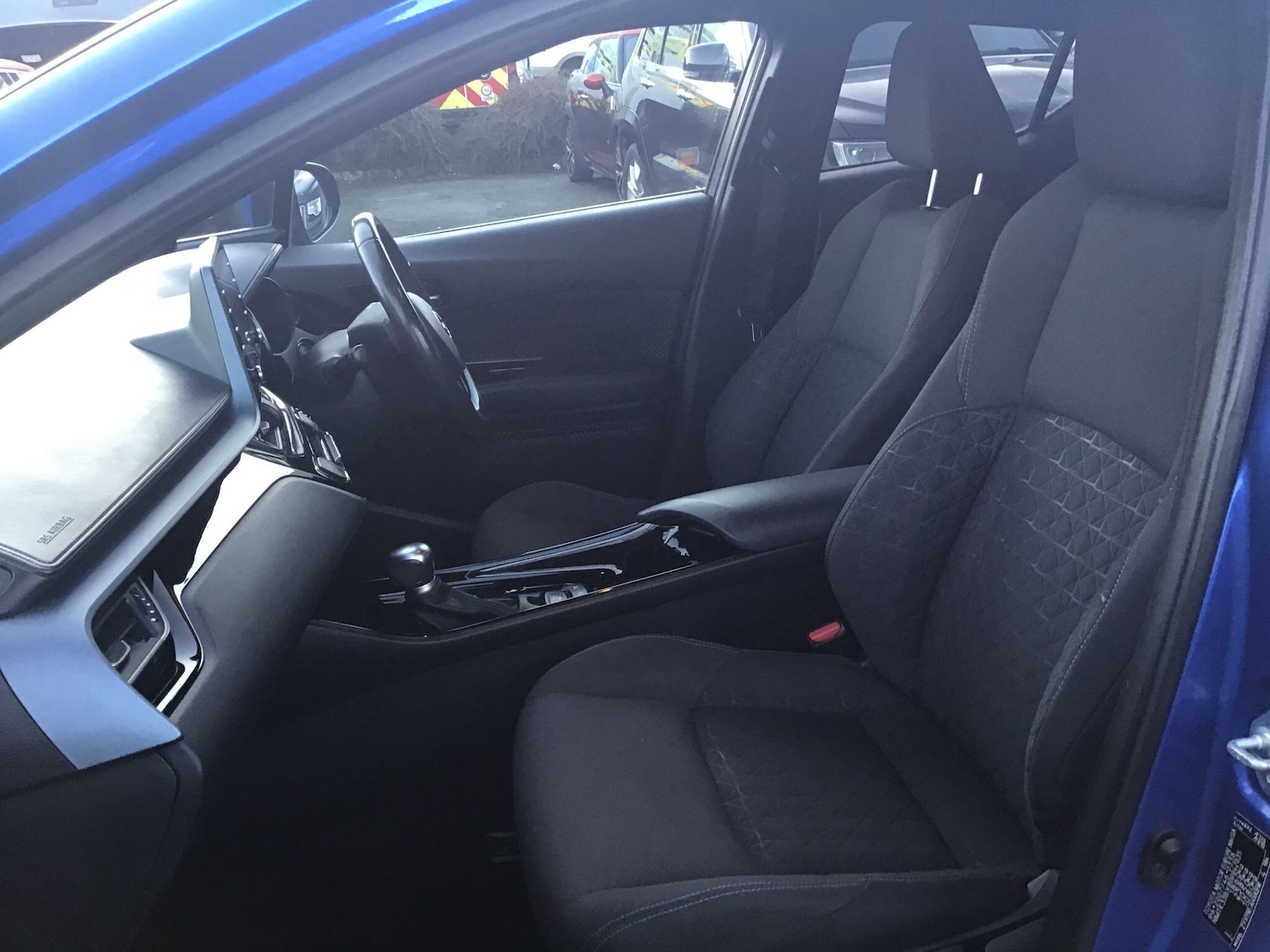 Used Toyota C-HR 2020 for sale - 77028952: Photo 11