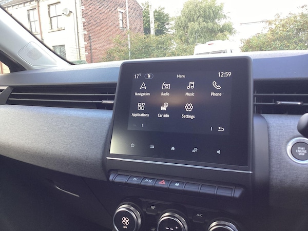 Used Renault Clio 2025 for sale - 76138074: Photo 26