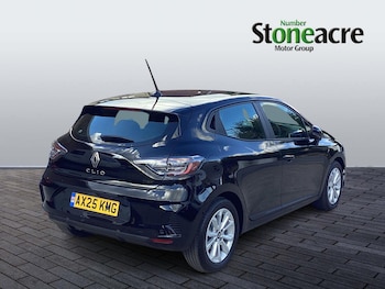 Used Renault Clio 2025 for sale - 76138074: Photo