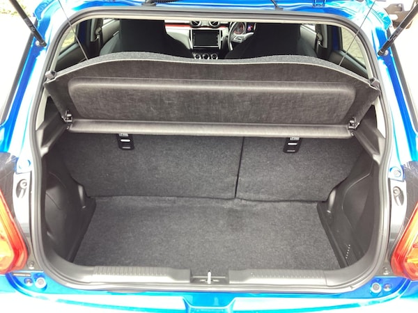 Used Suzuki Swift 2023 for sale - 76306618: Photo 10