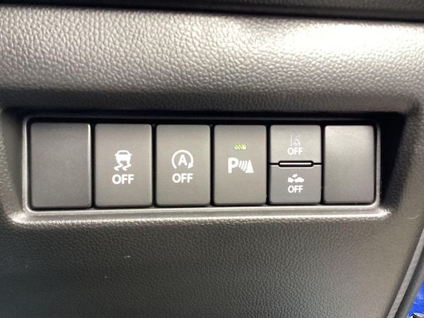 Used Suzuki Swift 2023 for sale - 76306618: Photo 23