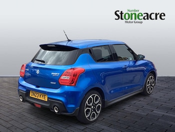 Used Suzuki Swift 2023 for sale - 76306618: Photo 2
