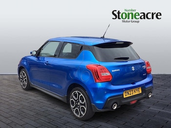 Used Suzuki Swift 2023 for sale - 76306618: Photo 4