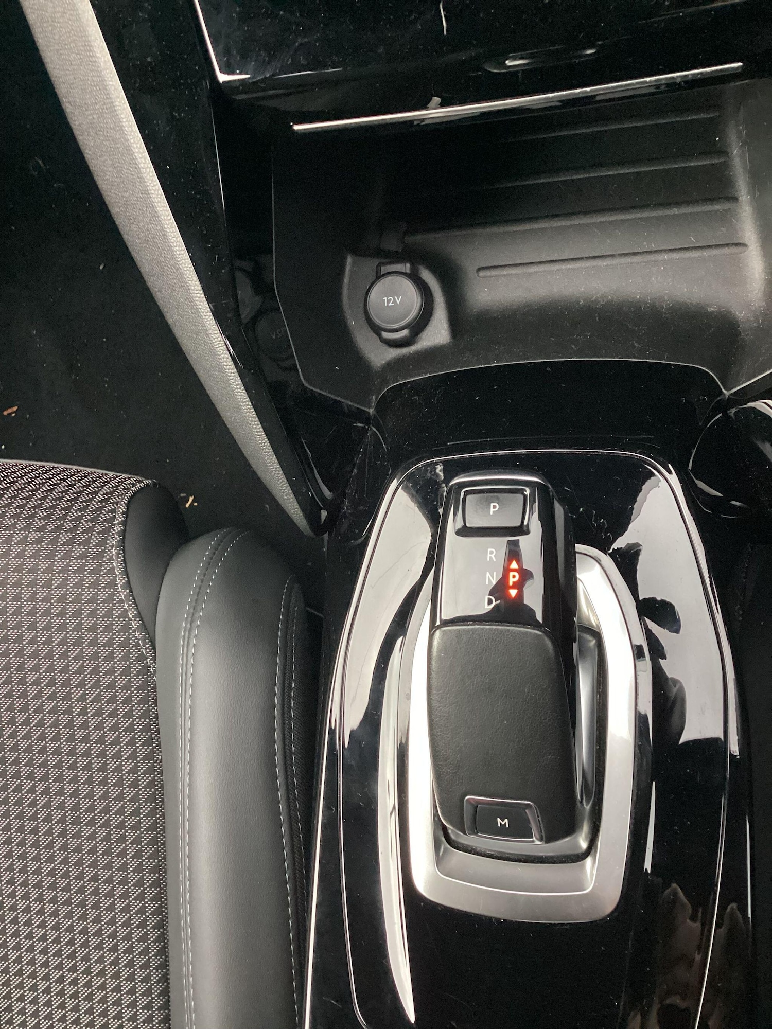 Used Peugeot 2008 2021 for sale - 76926989: Photo 18