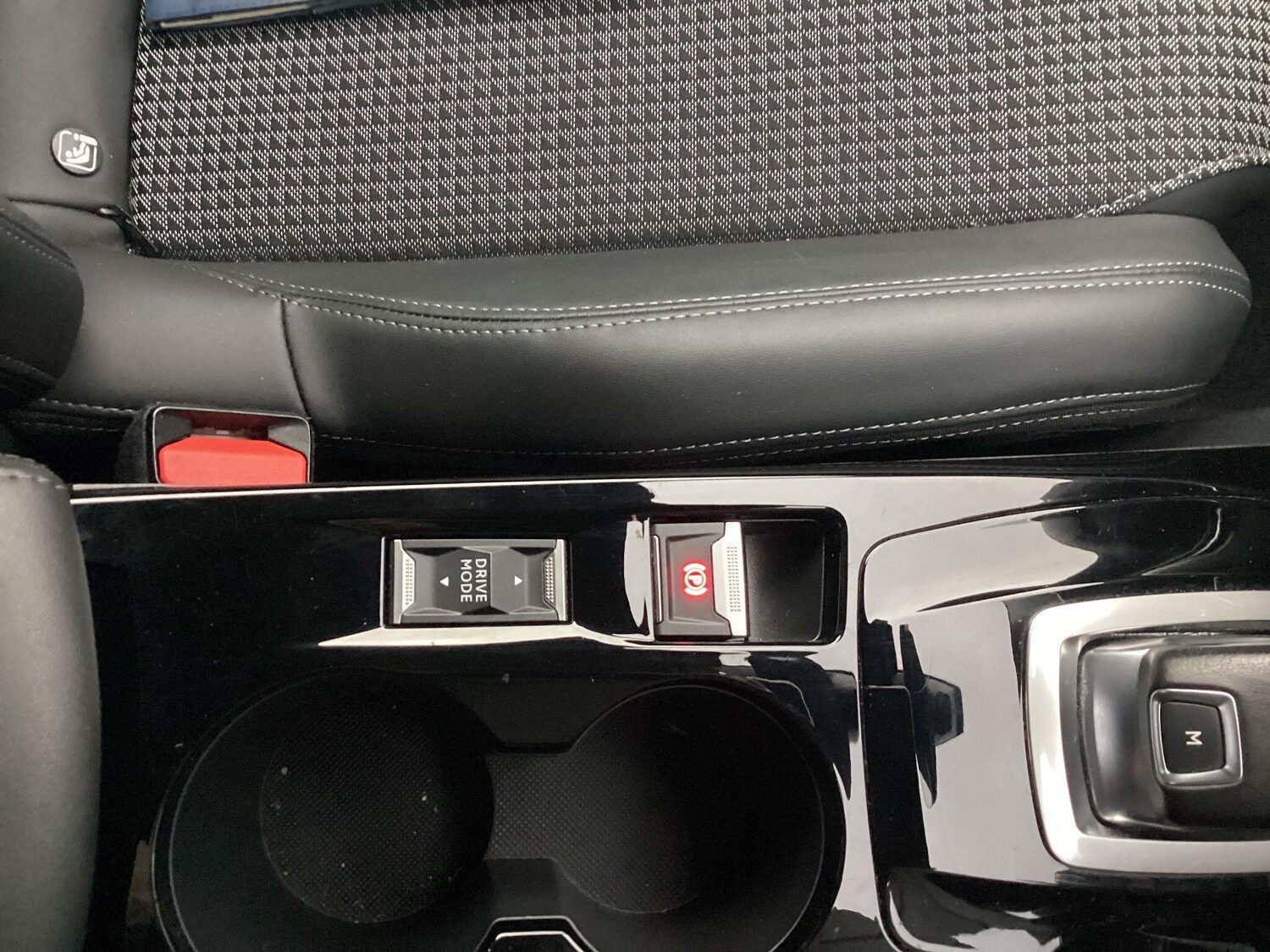 Used Peugeot 2008 2021 for sale - 76926989: Photo 19