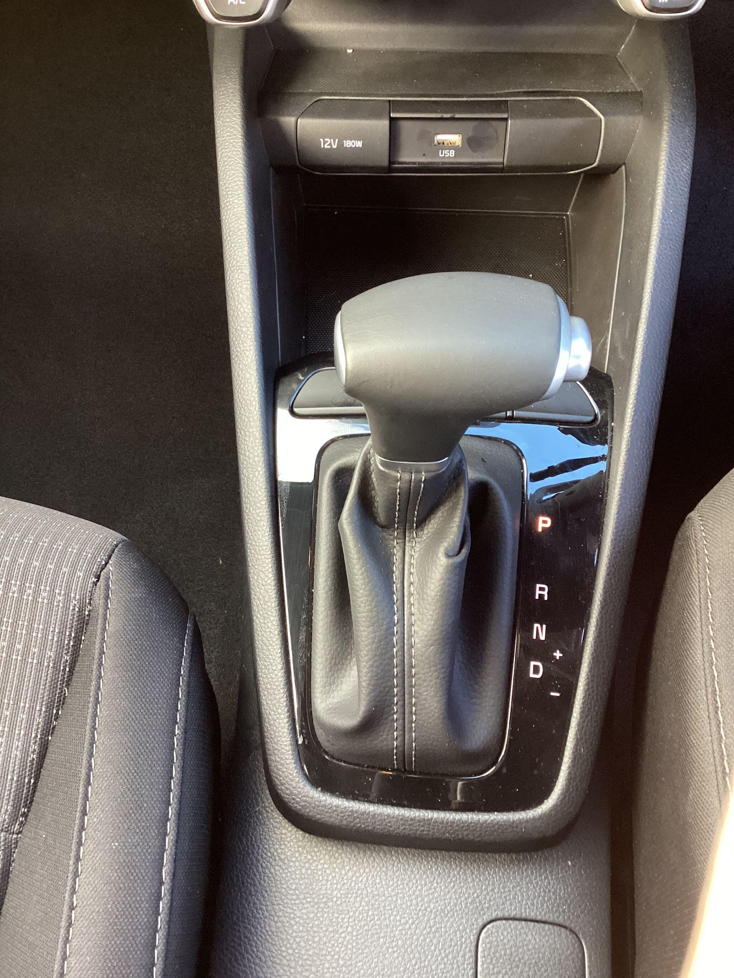 Used Kia Stonic 2025 for sale - 77021113: Photo 20