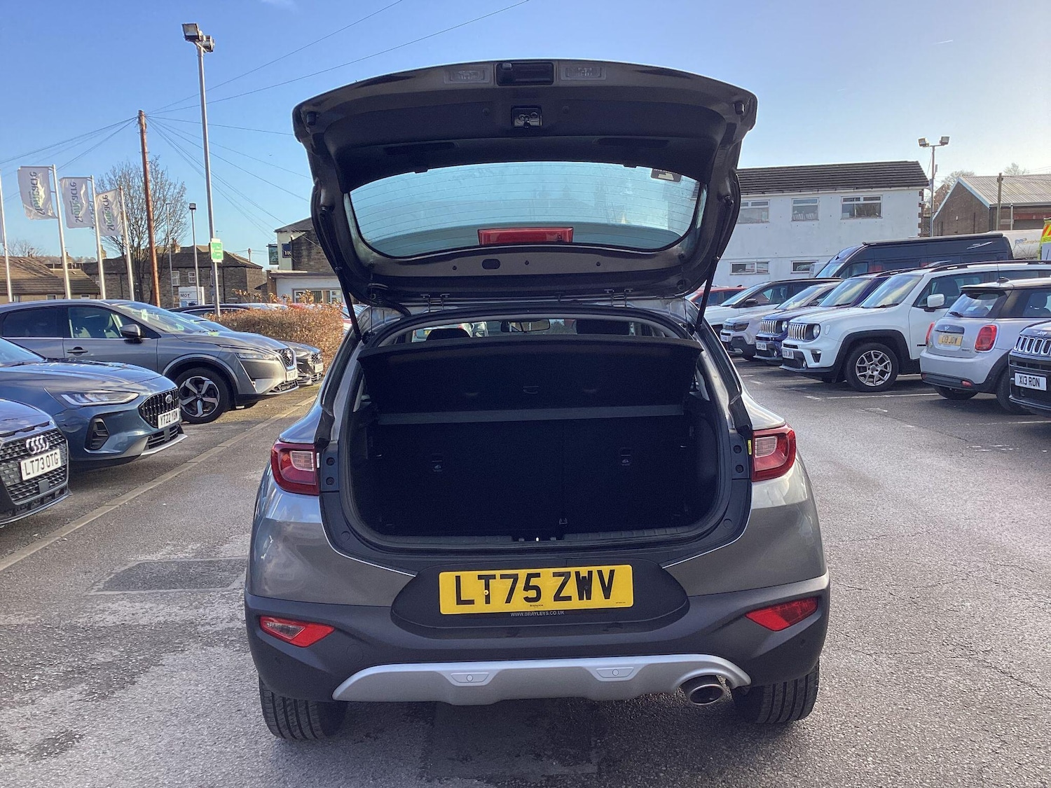 Used Kia Stonic 2025 for sale - 77021113: Photo 9