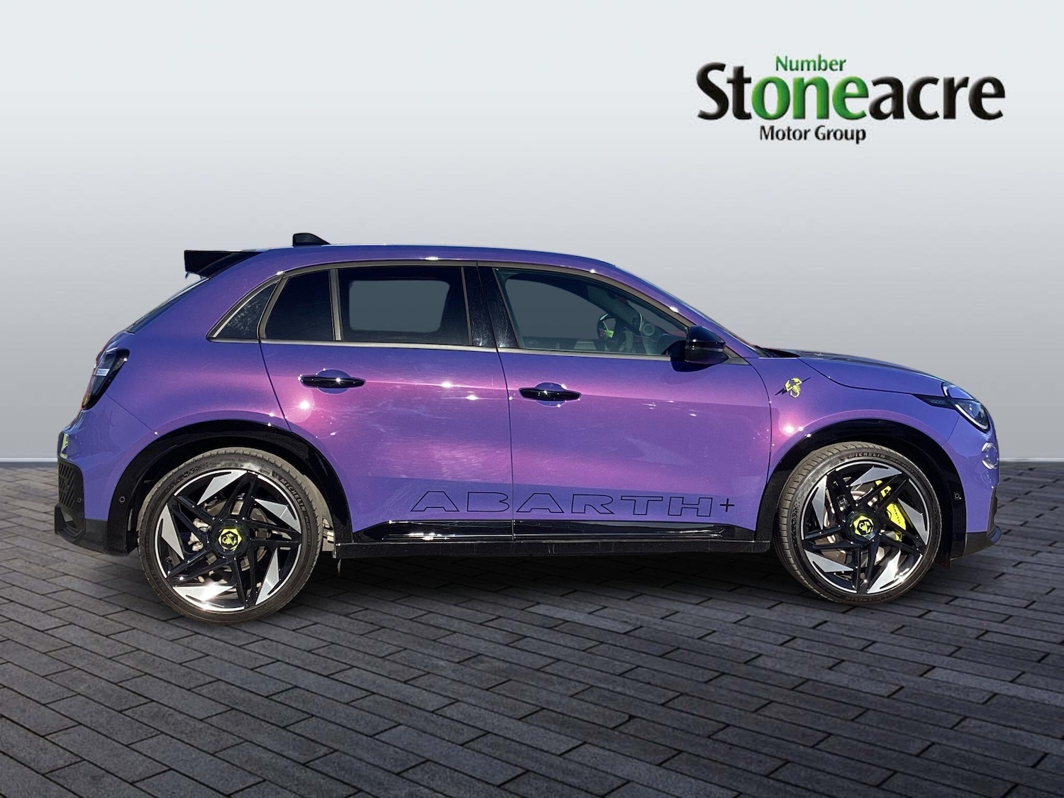 Used Abarth 600e 2025 for sale - 77799425: Photo 8