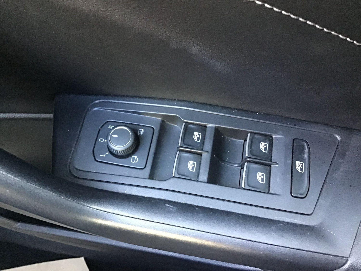 Used Volkswagen T-Roc 2022 for sale - 76942695: Photo 16