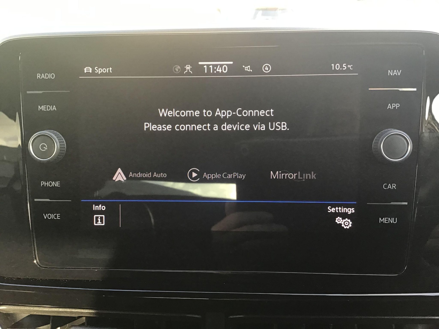 Used Volkswagen T-Roc 2022 for sale - 76942695: Photo 20