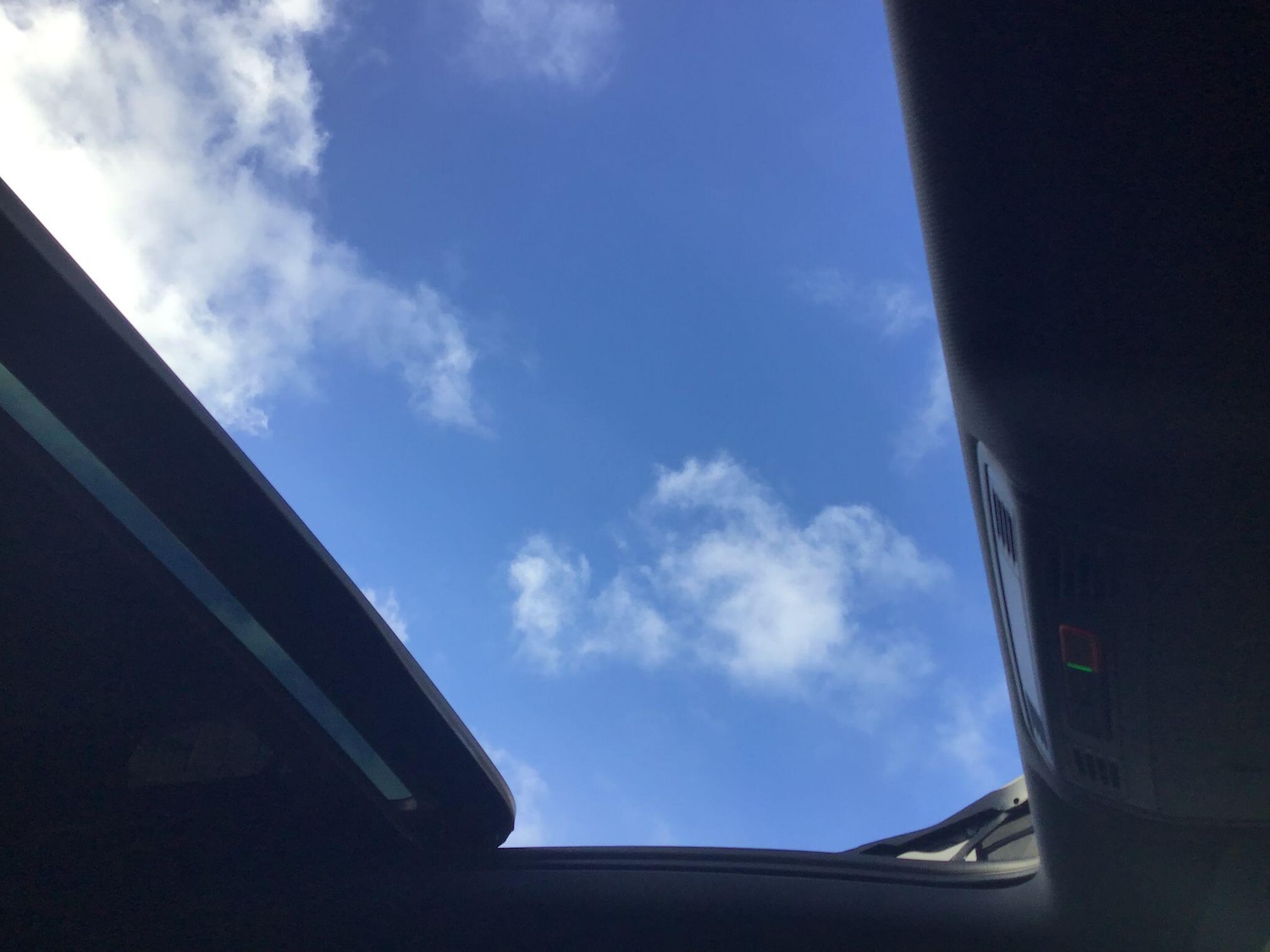 Used Volkswagen T-Roc 2022 for sale - 76942695: Photo 28