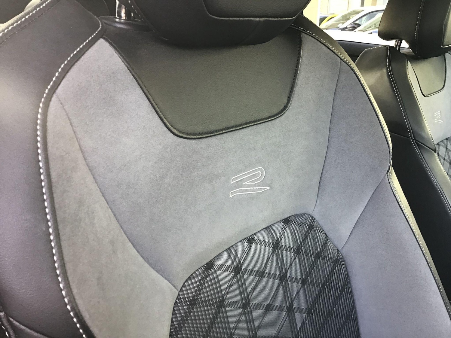 Used Volkswagen T-Roc 2022 for sale - 76942695: Photo 31