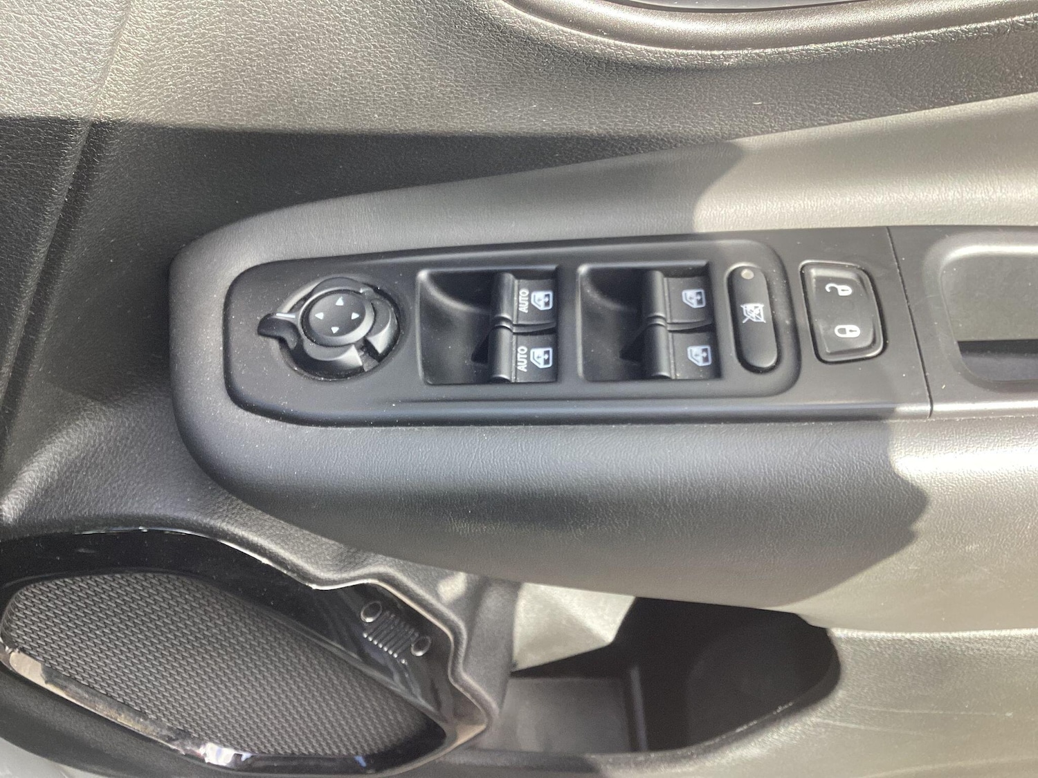 Used Jeep Renegade 2020 for sale - 78047463: Photo 21