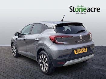 Used Renault Captur 2024 for sale - 78898219: Photo