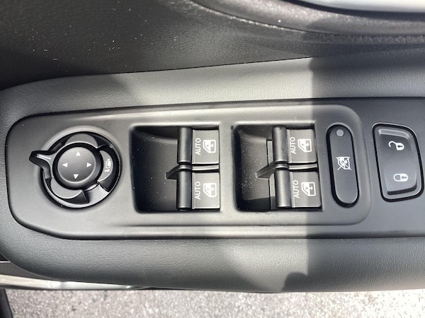 Used Jeep Renegade 2025 for sale - 75478785: Photo 15