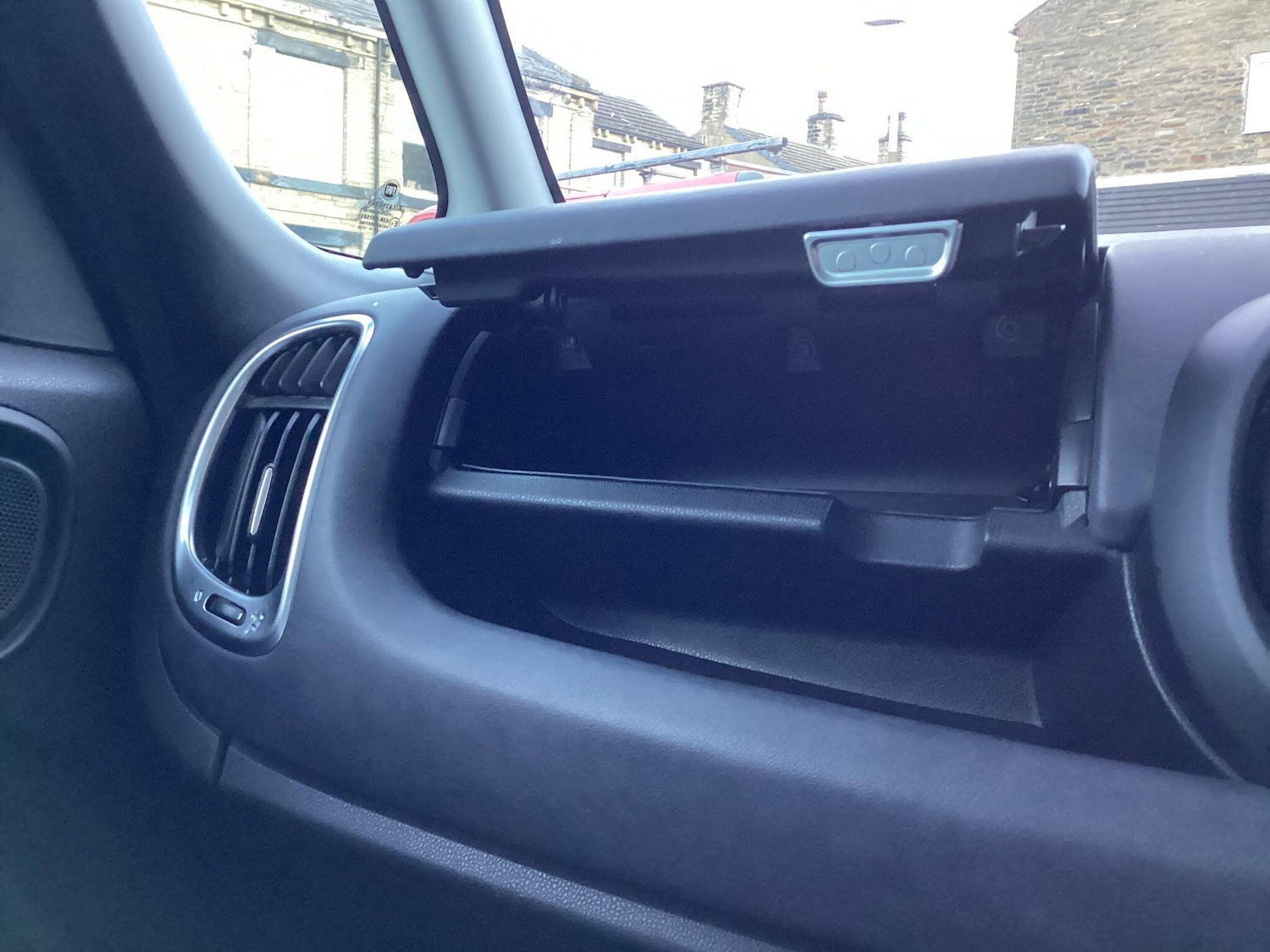 Used Fiat 500L 2014 for sale - 77166845: Photo 28