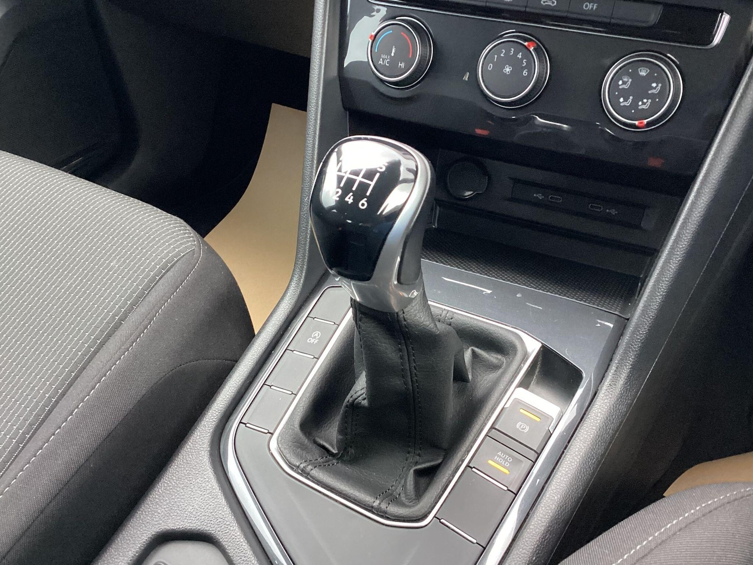 Used Volkswagen Tiguan 2021 for sale - 76521739: Photo 23