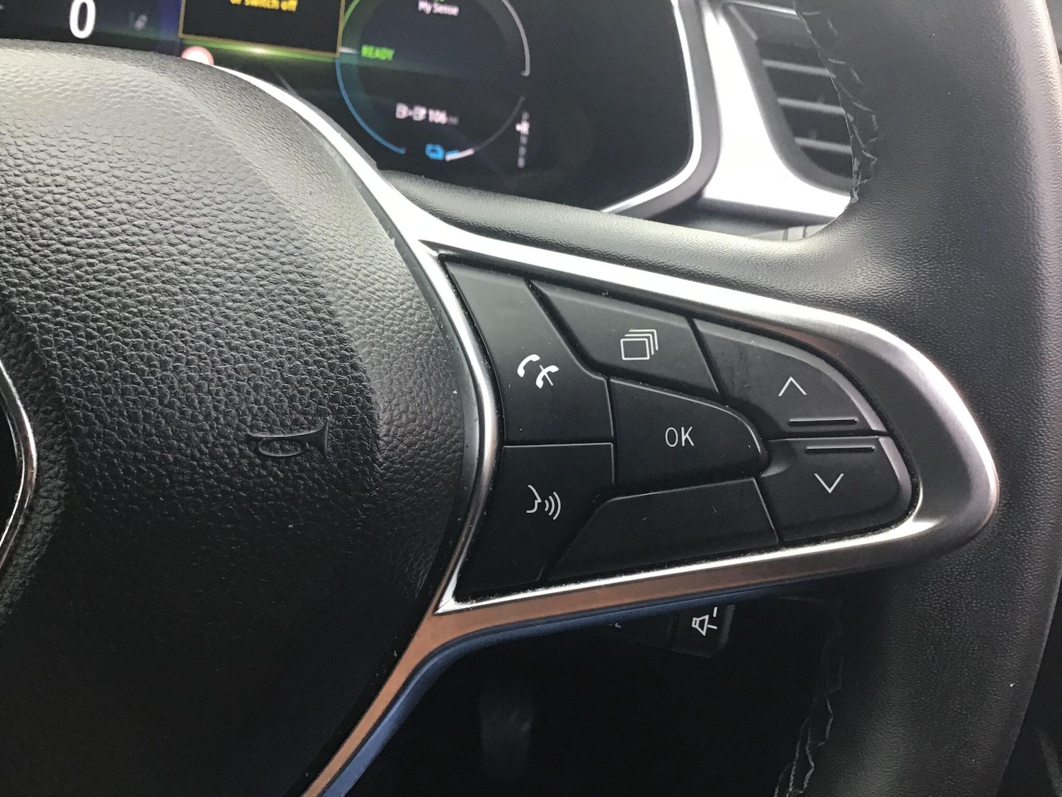 Used Renault Captur 2023 for sale - 77021240: Photo 24