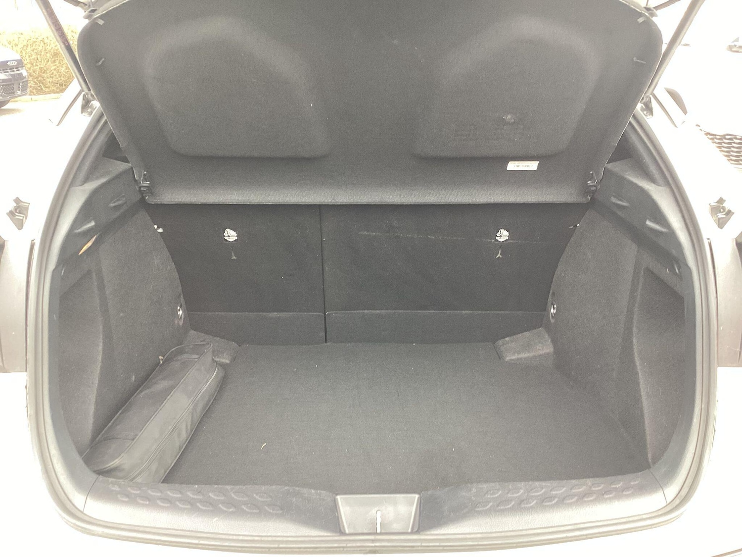 Used Toyota C-HR 2023 for sale - 78157300: Photo 10