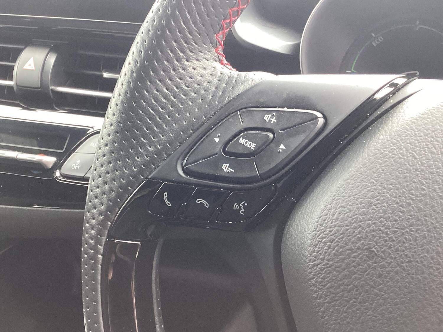 Used Toyota C-HR 2023 for sale - 78157300: Photo 21