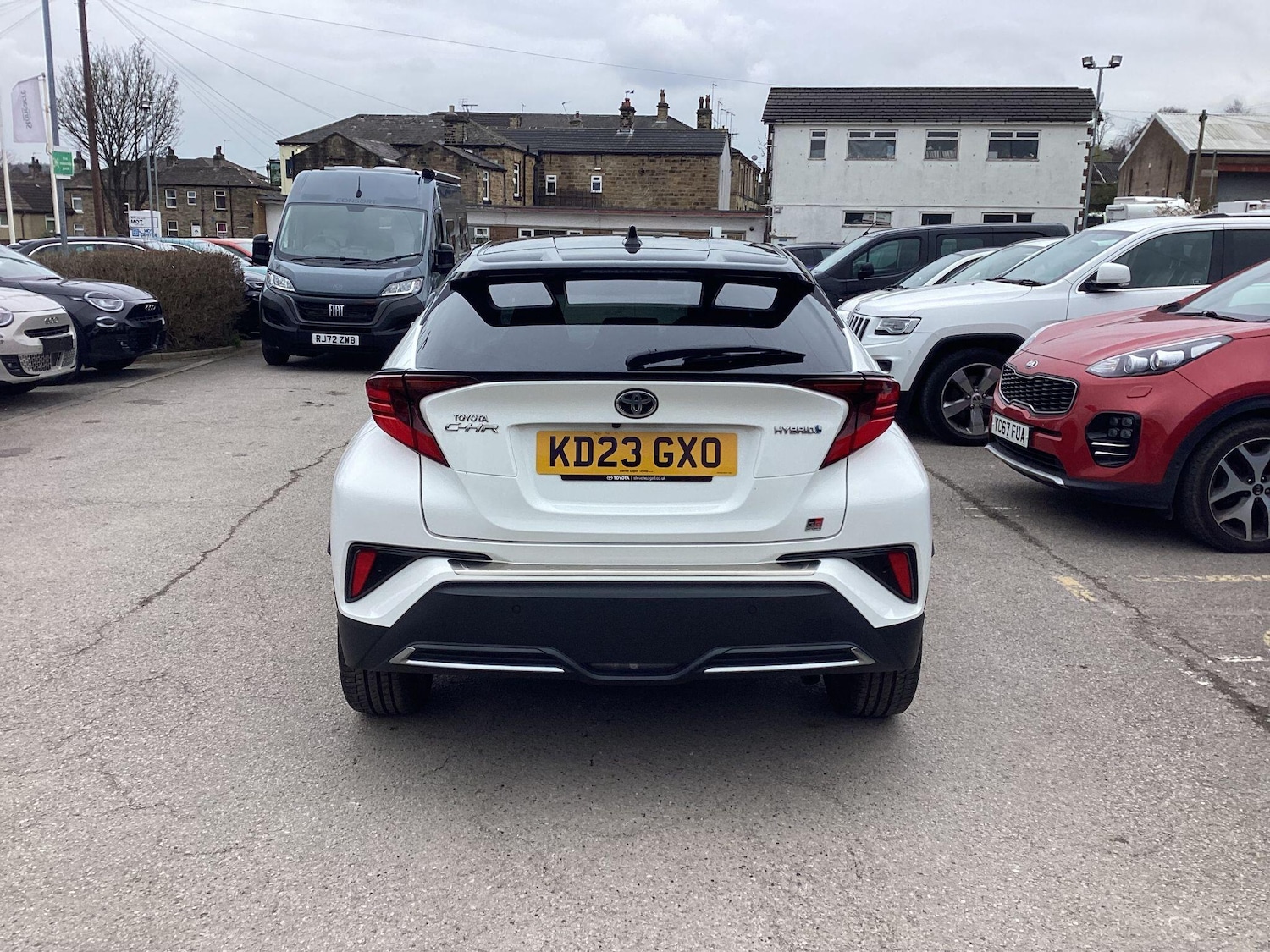 Used Toyota C-HR 2023 for sale - 78157300: Photo 3