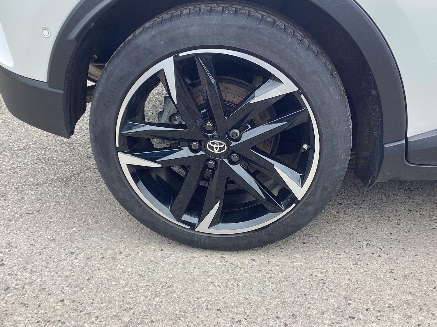 Used Toyota C-HR 2023 for sale - 78157300: Photo 9