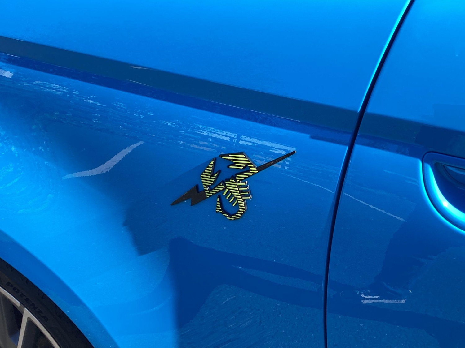 Used Abarth 500 2024 for sale - 76671623: Photo 10