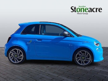Used Abarth 500 2024 for sale - 76671623: Photo