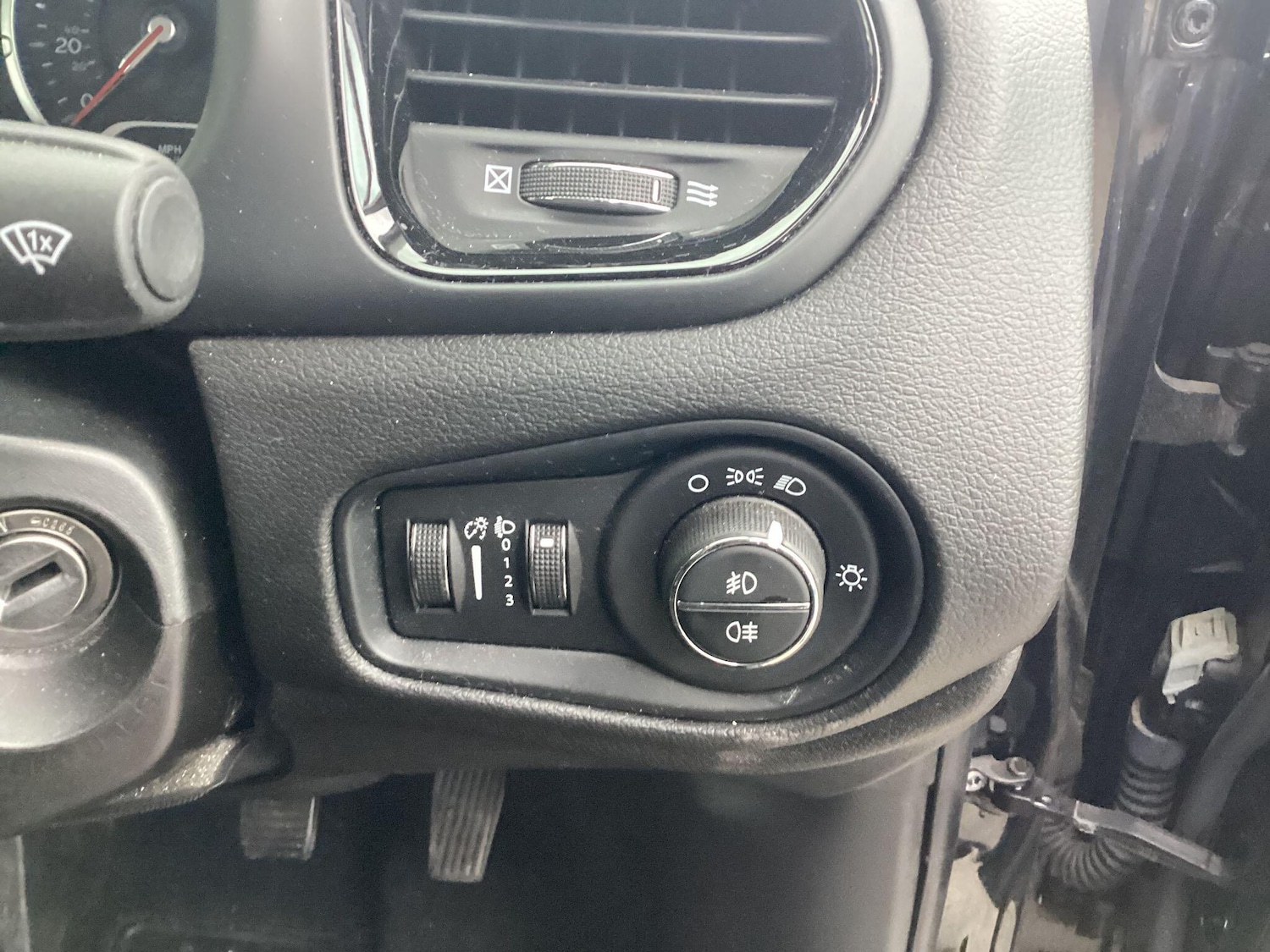 Used Jeep Renegade 2021 for sale - 76122814: Photo 17