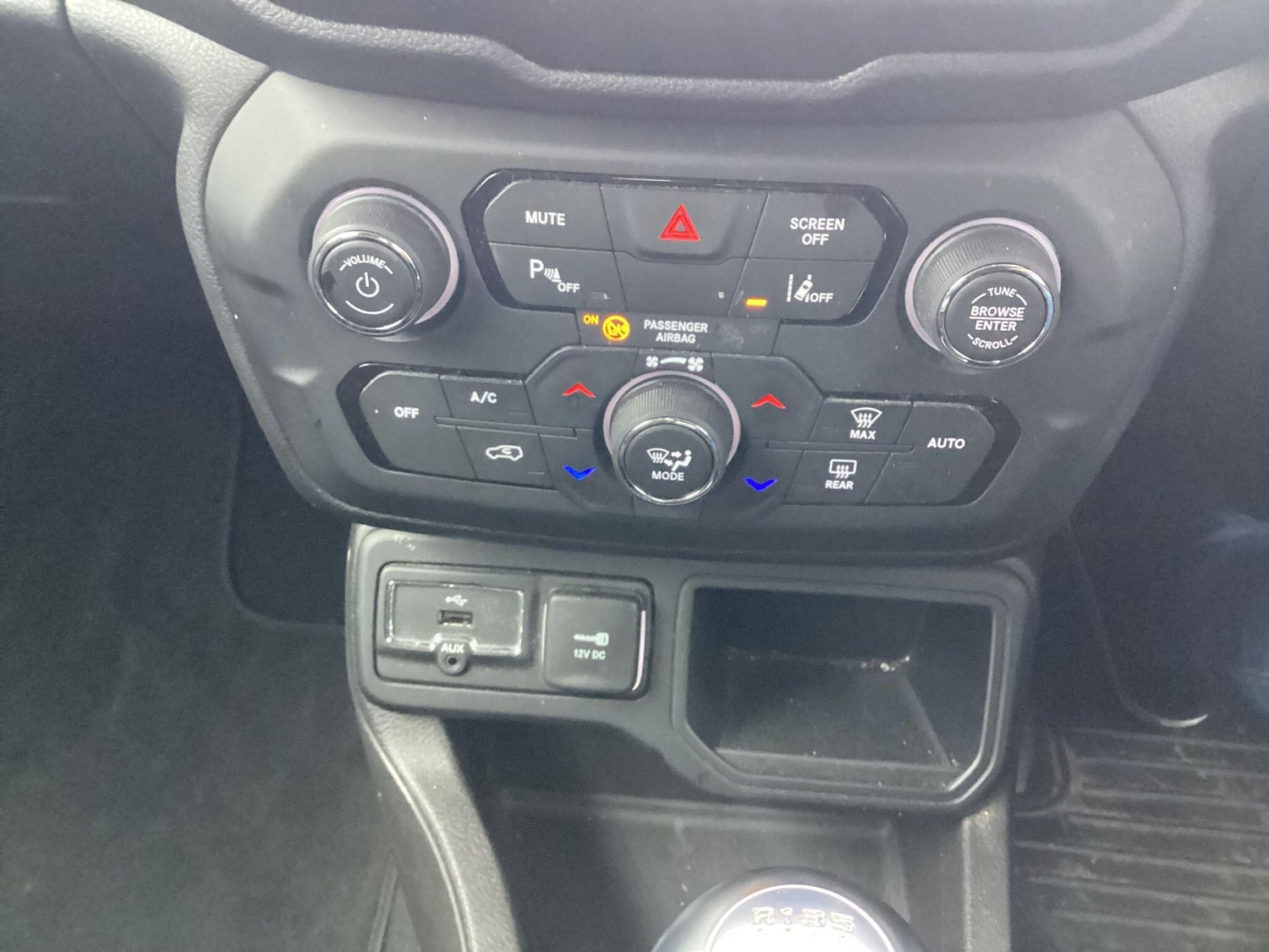 Used Jeep Renegade 2021 for sale - 76122814: Photo 23